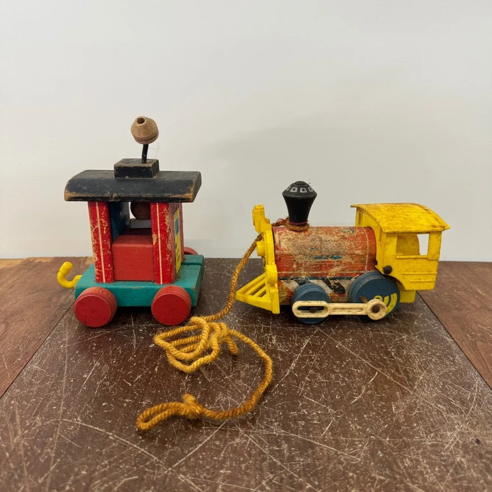 Vintage 1964 Fisher Price Huffy Puffy Train Wooden Pull‎ Toy Set